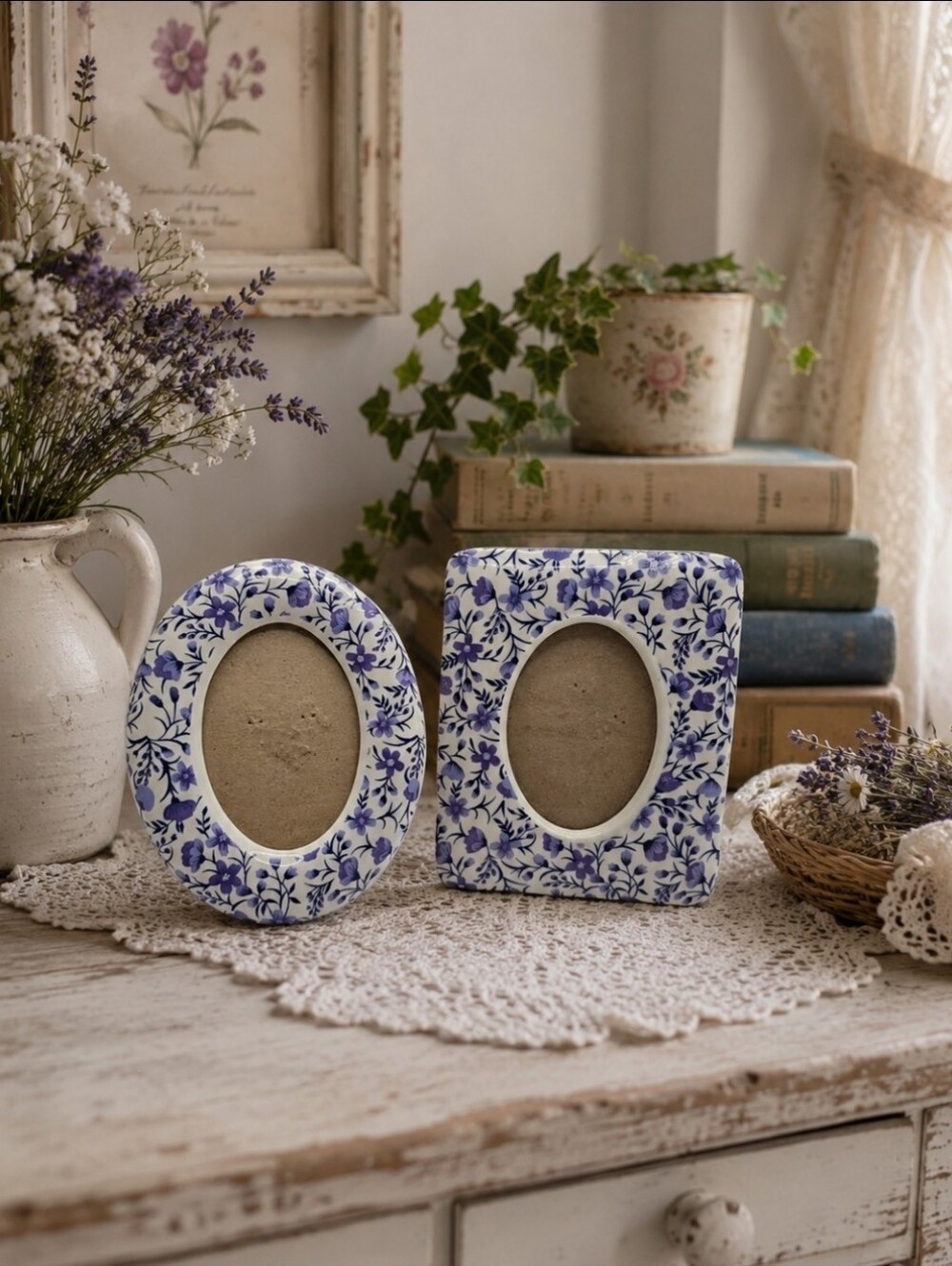 2 Vintage Ceramic Floral Photo Frames Blue & White Cottagcore Decor